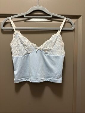 Lace-Trim Cropped Cami in Light Blue and Cream